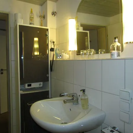 Gapsah-das Mit Kino Daire Genhulsen